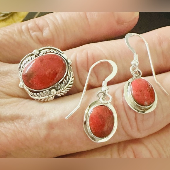 Plum Coral Solitaire Ring & matching Earrings in Sterling Silver (2 pc set) NWT - Picture 5 of 11